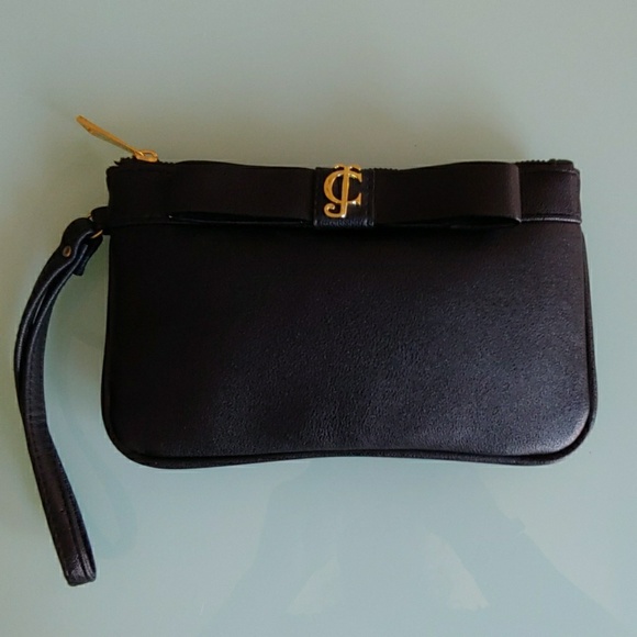 Juicy Couture Handbags - Juicy Couture wristlet